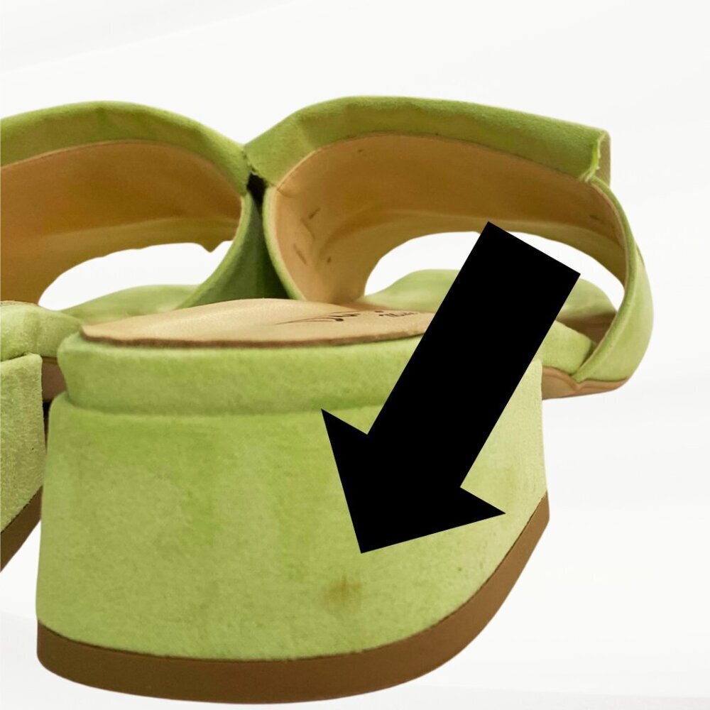 Vera Pelle Green Sandals with Gold Accents - Picture 12 of 12